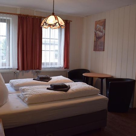 Landhotel "Lichte Aue" Lichtenau Stutzengrun Esterno foto