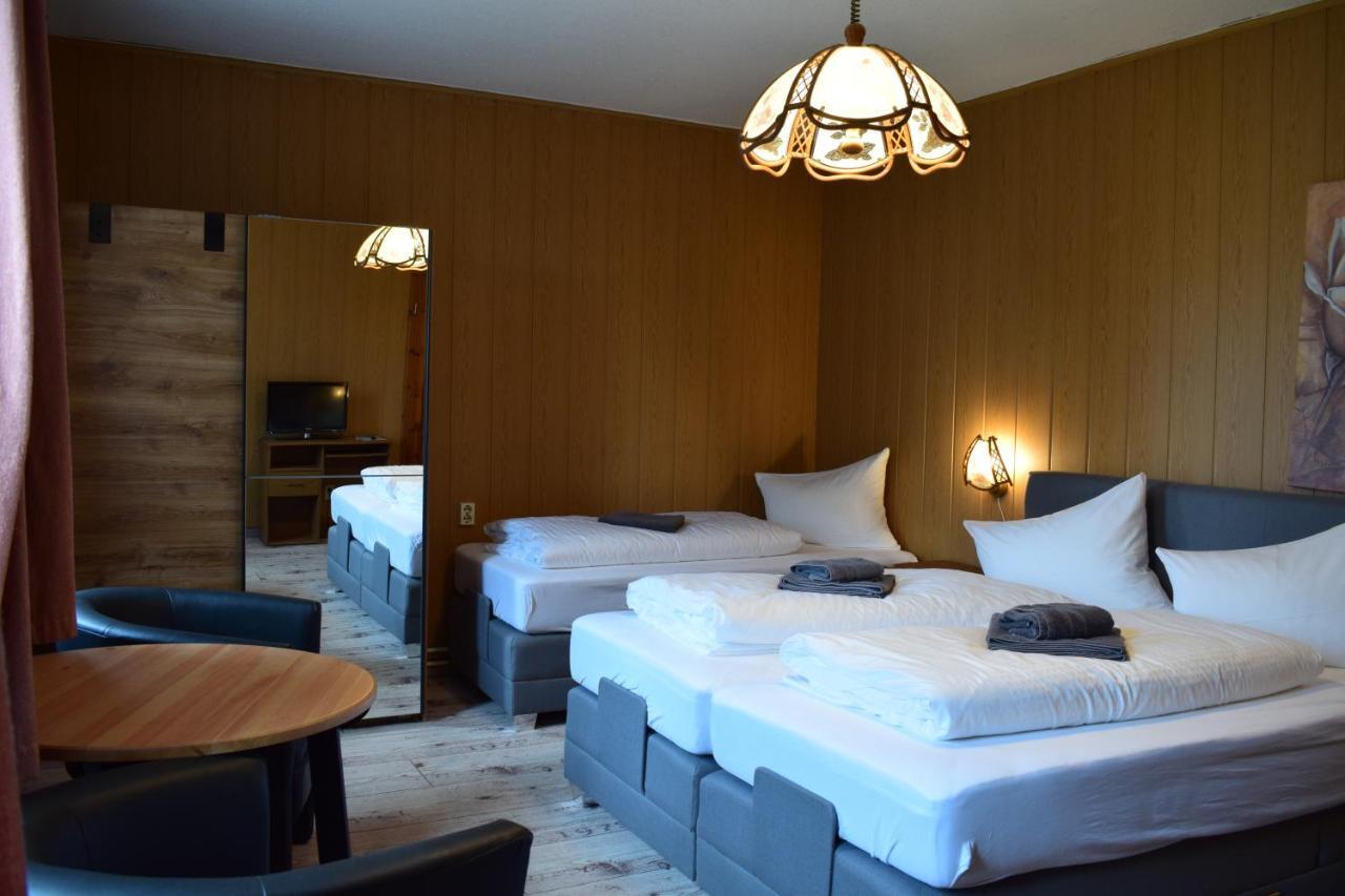 Landhotel "Lichte Aue" Lichtenau Stutzengrun Esterno foto